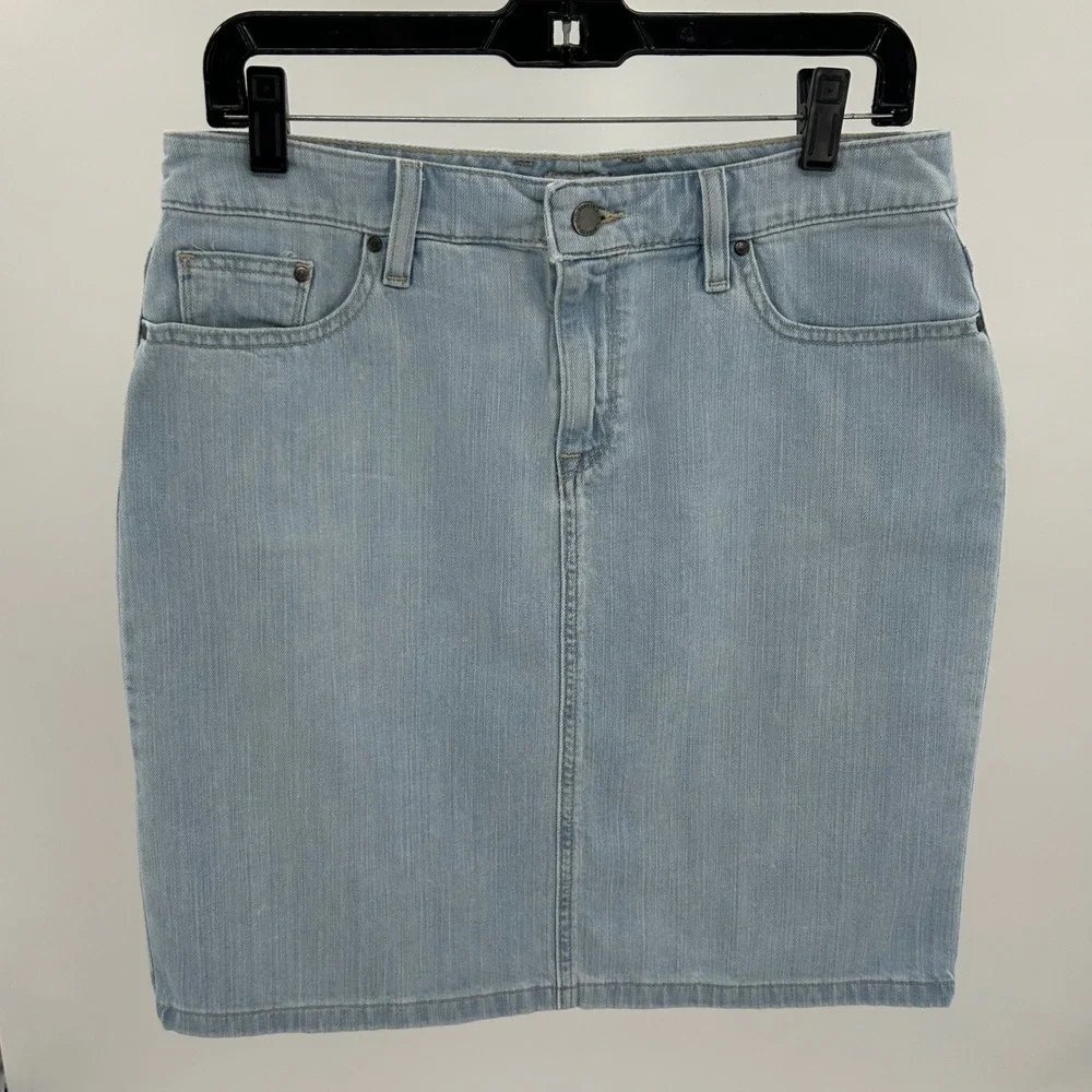 LL Bean Favorite Fit Denim Skirt Light Wash Blue Cotton Blend Size 8 Regular